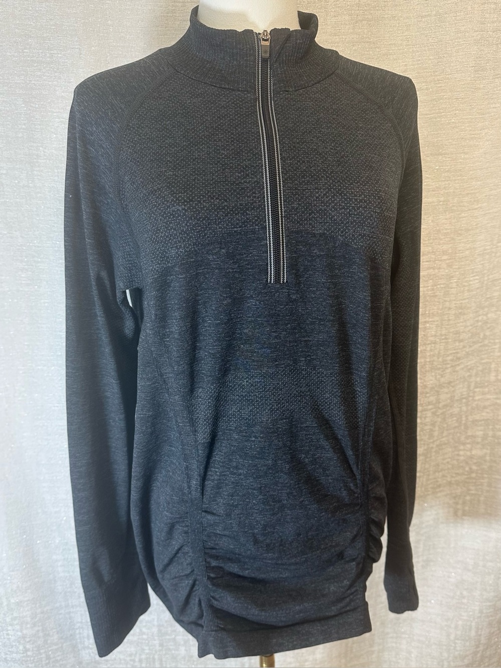Athleta Activewear Dark Charcoal Gray Quarter-Zip Long Sleeve Pullover